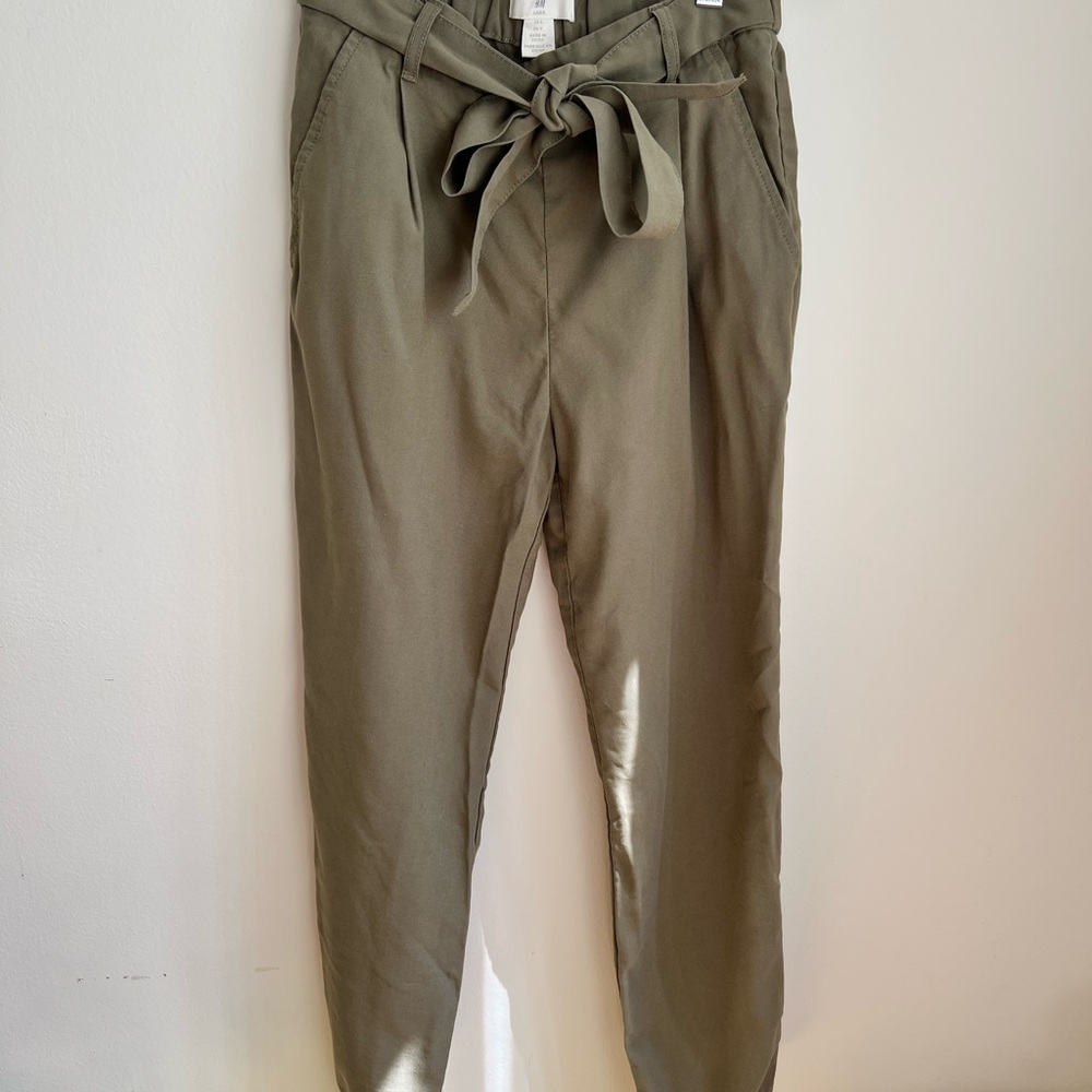 H&M Khaki Green Women’s Pants